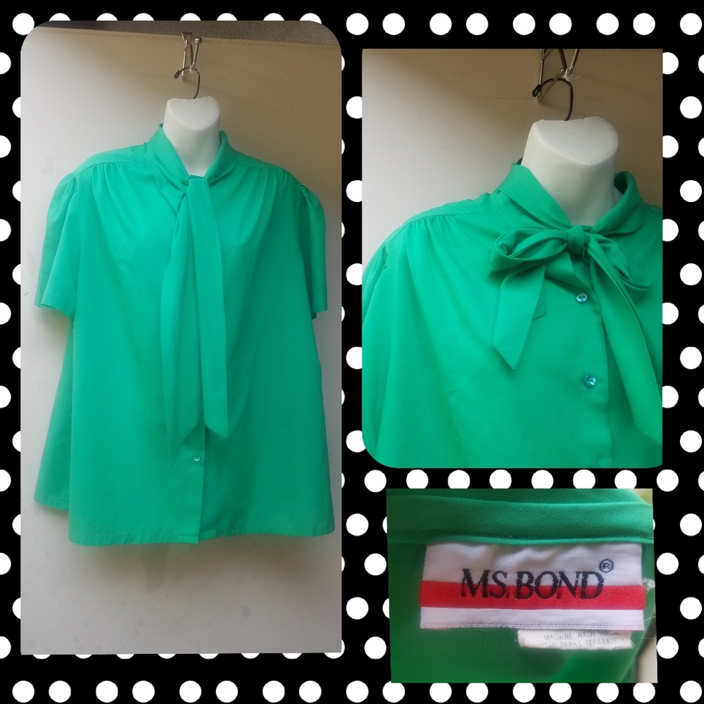 Plus Vtg 80s Green Blouse with Neck Tie.